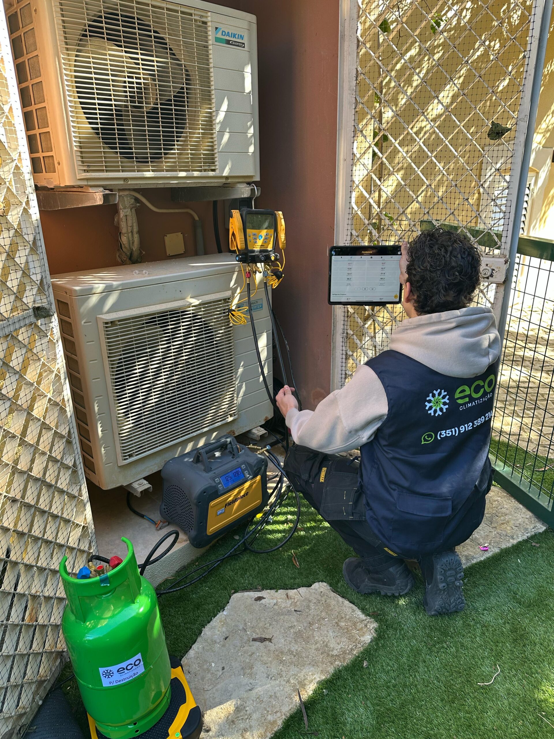 Manutenção de unidade exterior Daikin